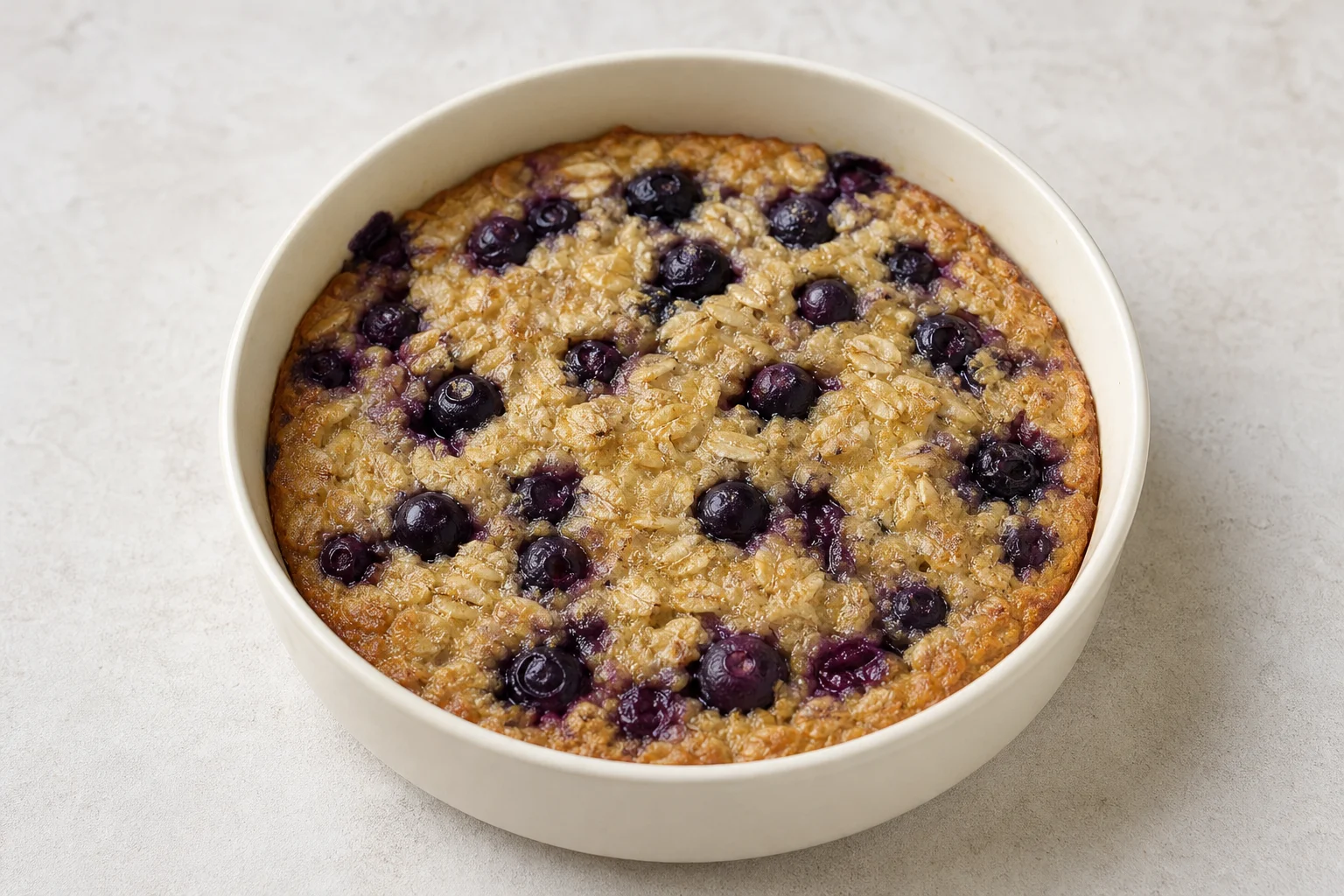 Baked oats with blueberries