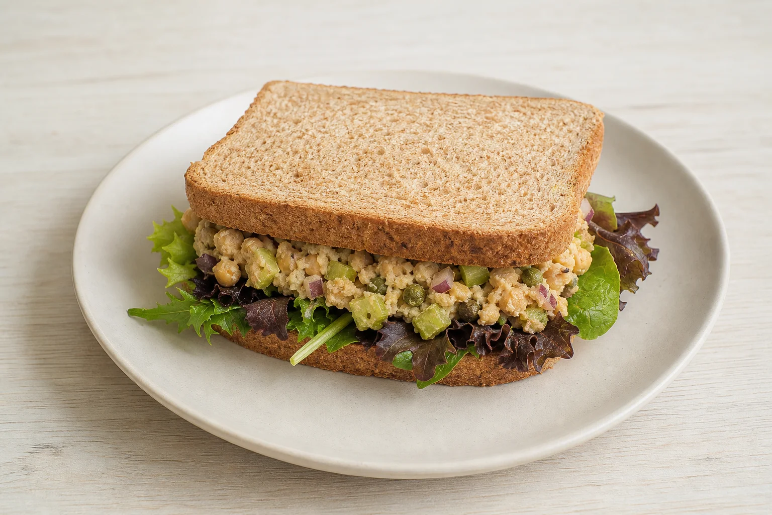 Chickpea 'tuna' salad sandwich