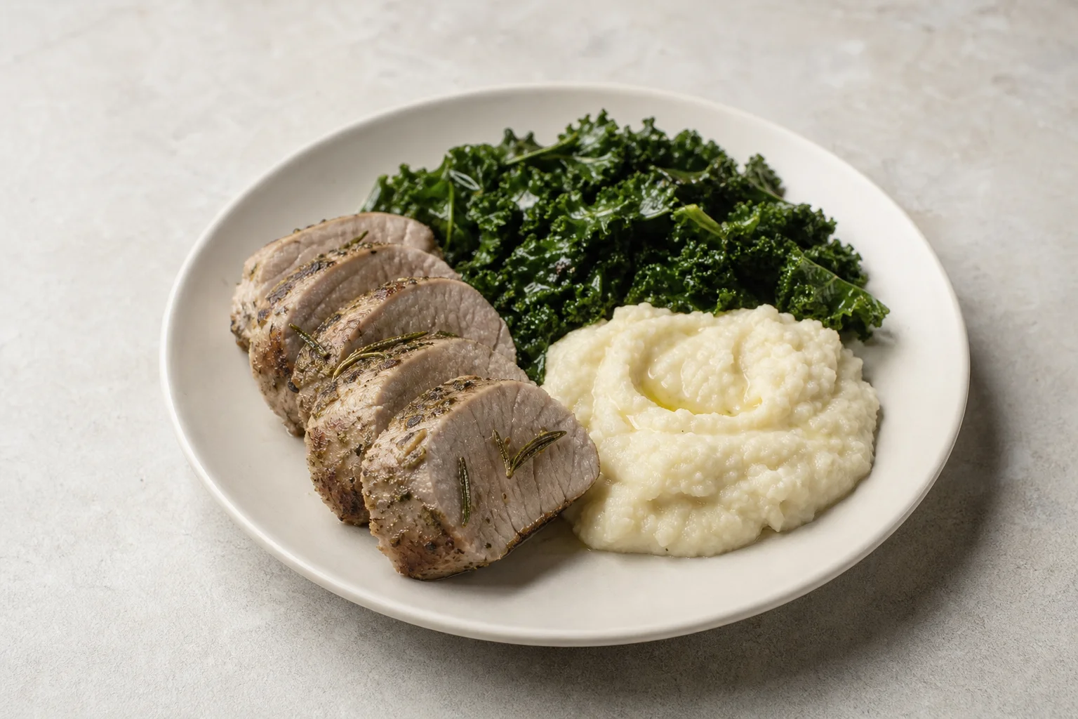 Pork tenderloin with cauliflower mash