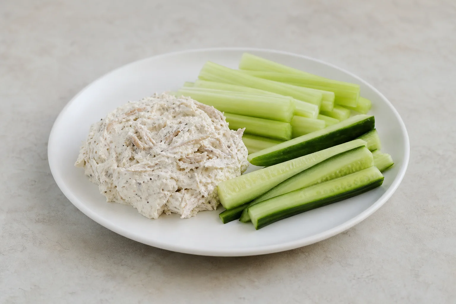 Smoked mackerel pâté with veg