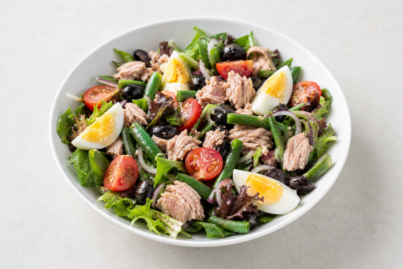 Tuna Niçoise without potatoes