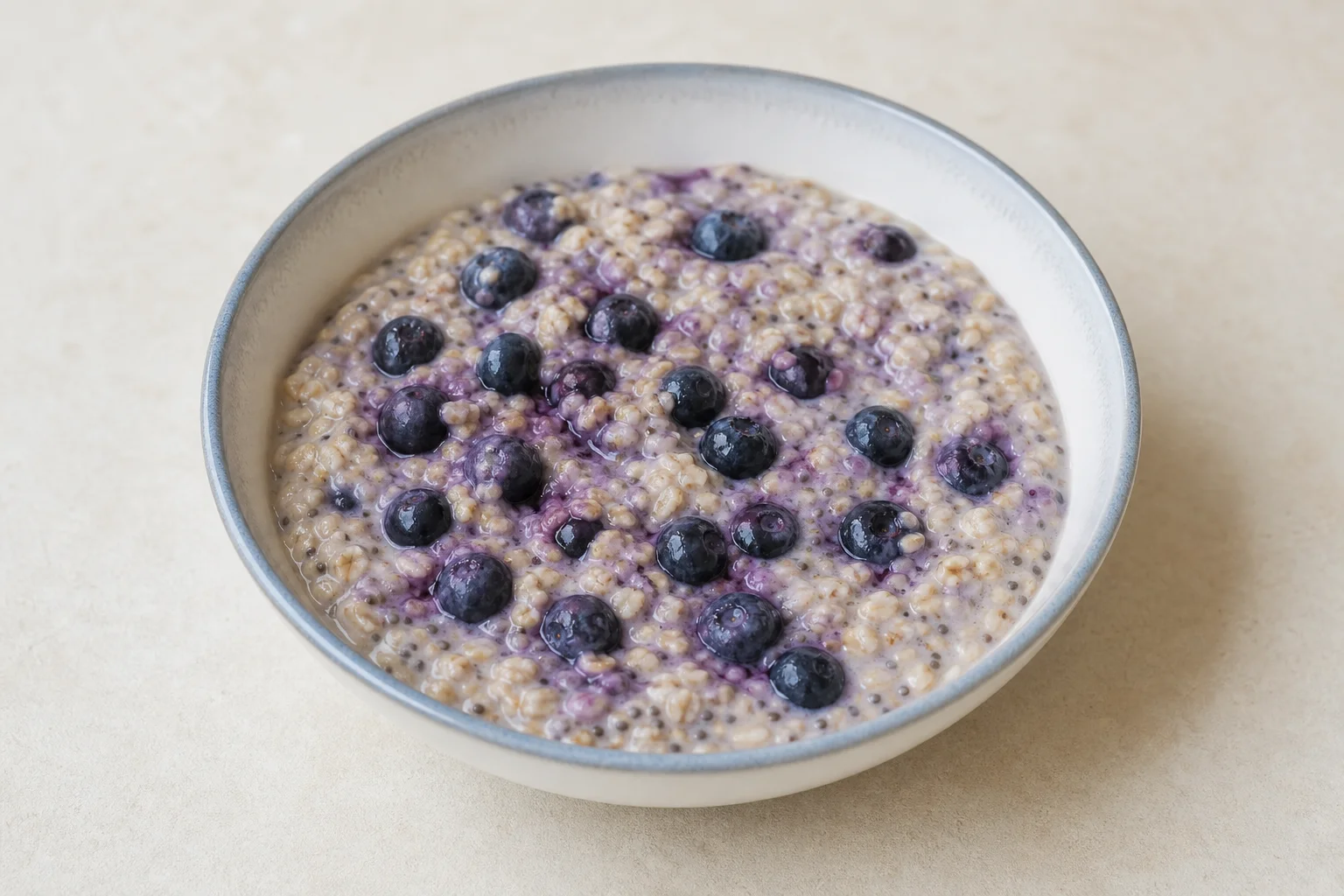 Vegan blueberry porridge